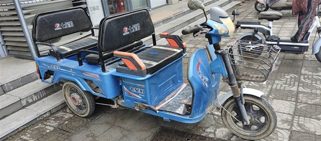 出售七星豹二手电动三轮车
